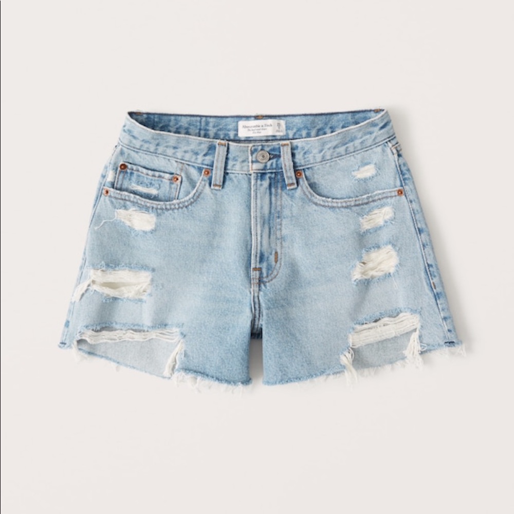 A&F Mid-Rise Boyfriend shorts